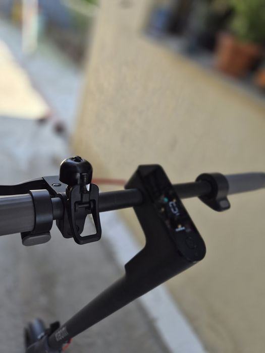 Vând sau schimb xiaomi  va rog luați legătura cu mine pe WhatsApp