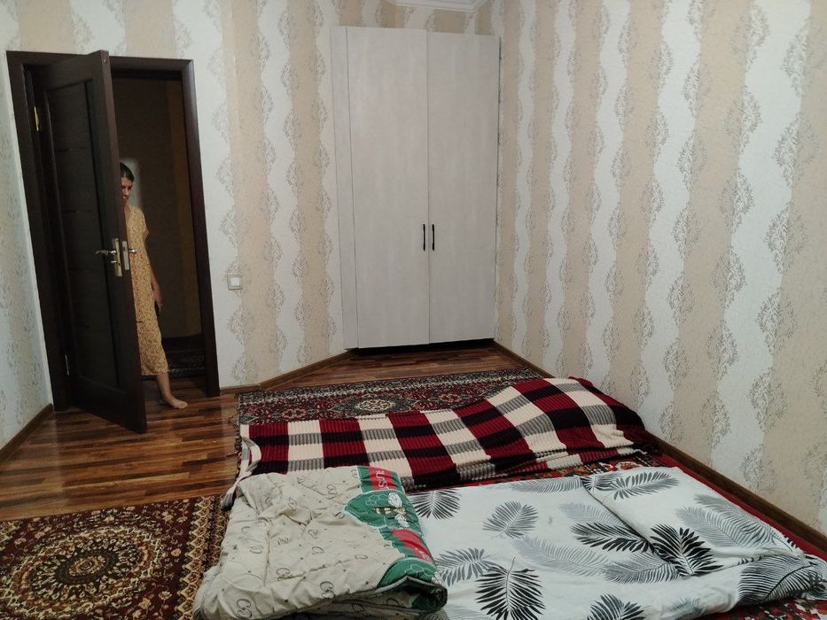 Bozar yanda yangi domda 2 xonali 72 kv kvartira ijaraga beriladi stude