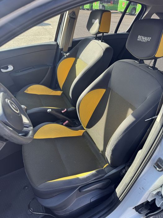 Renault Clio 1.5 dCi an 2012 consum foarte mic