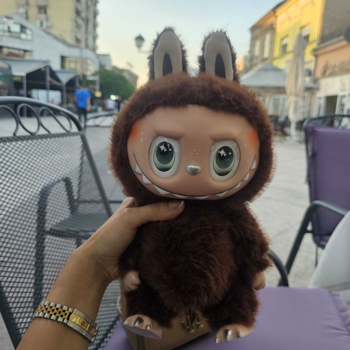 Голямо плюшено LABUBU