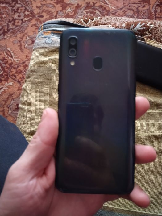 Самсунг Галакси А 40