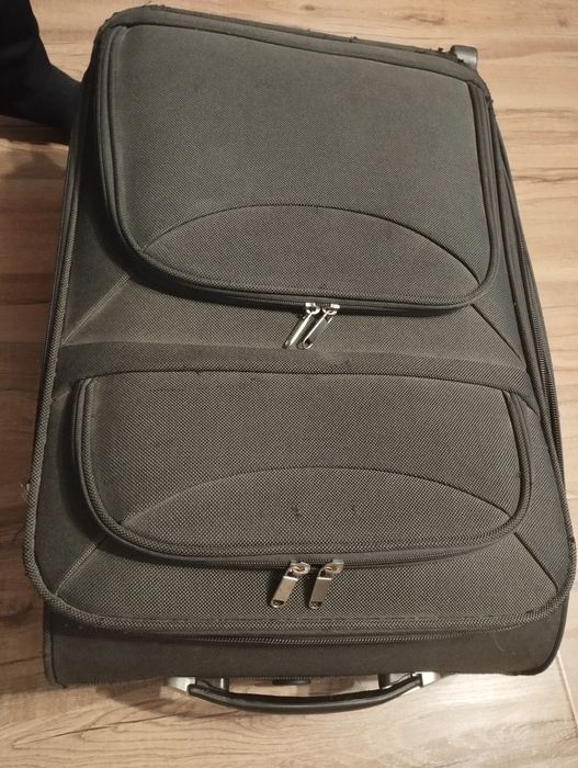 Se vinde urgent troler voiaj