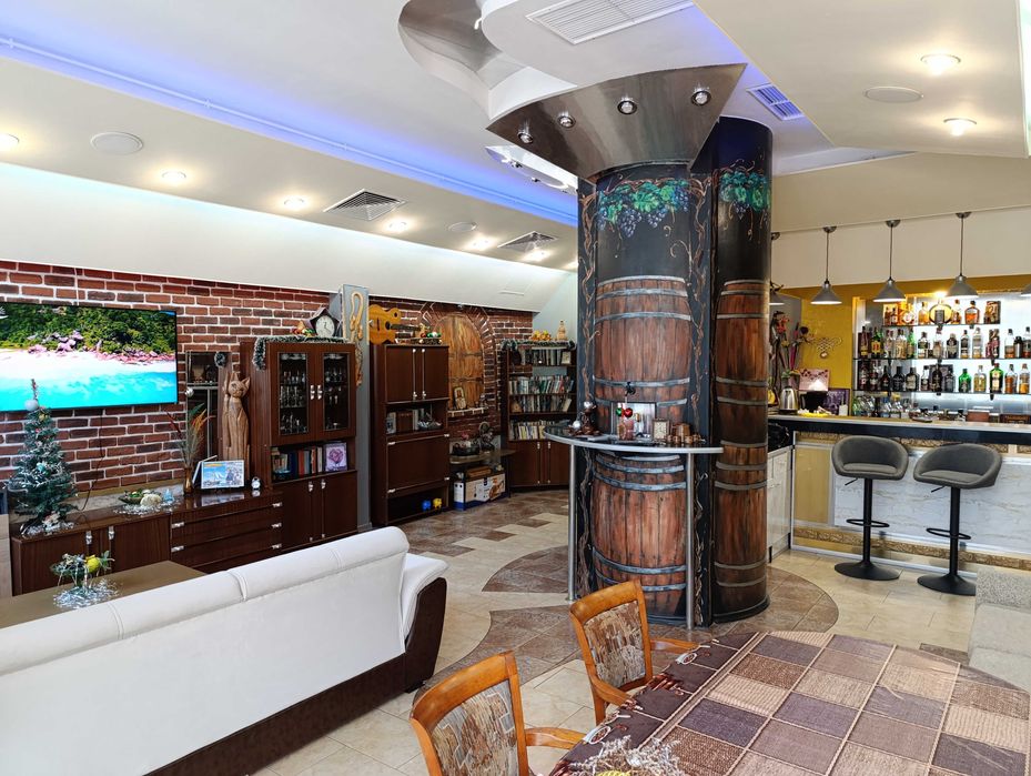 Заведение в Русе 138м2 + 20м2 магазин подарък на морето БЕЗ ПОСРЕДНИК