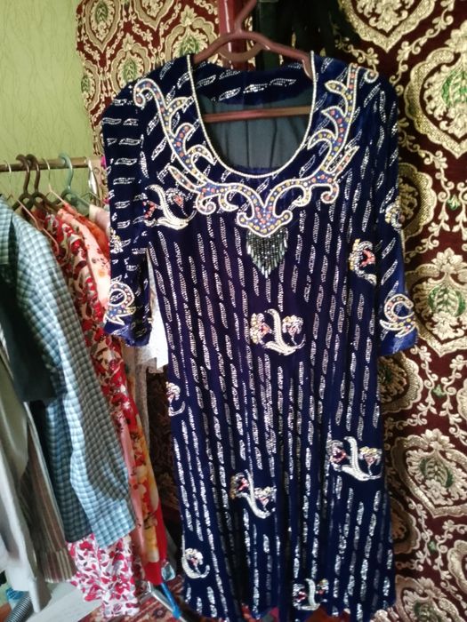 Продаëтся женский платье