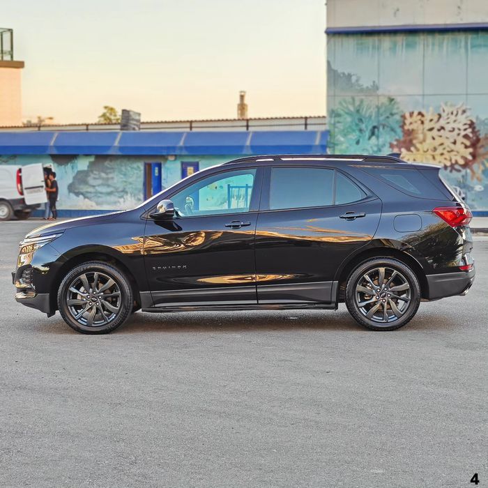 Chevrolet Equinox, 2022, фулл, в идеальном состоянии