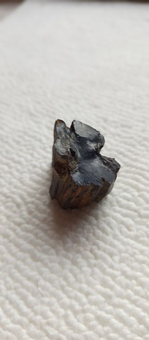 Естествен минерал(кристал) Гагат /Черен кехлибар