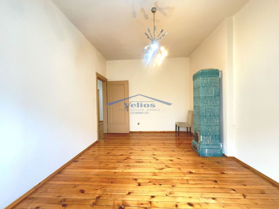 Продава 3-СТАЕН град София, Център