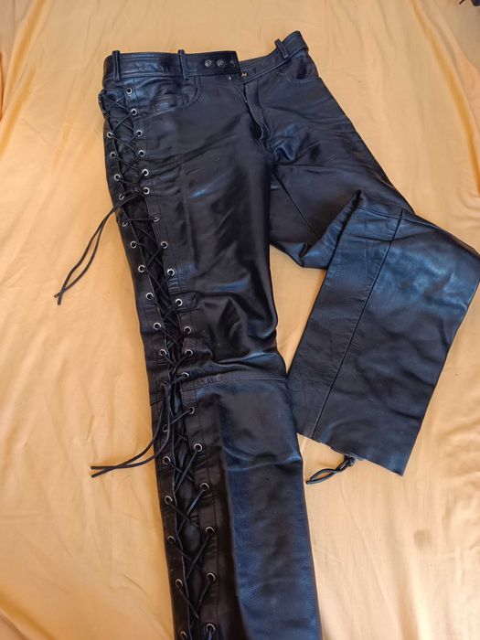 Кожен панталон естествена кожа,мотористки,дебела кожа.