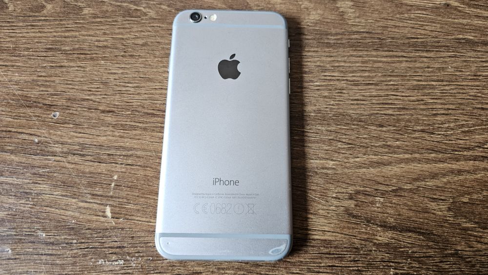 iPhone 6 silver 16Gb