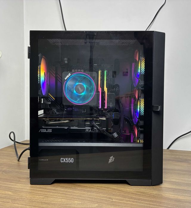 НОВ Геймърски Компютър Гаранционен R5 5600, RX 7600 EVO OC 8GB, 1TB SSD, 16GB RAM