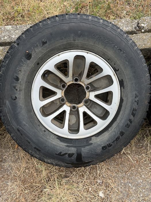 Гуми с джанти Mitsubishi Pajero
