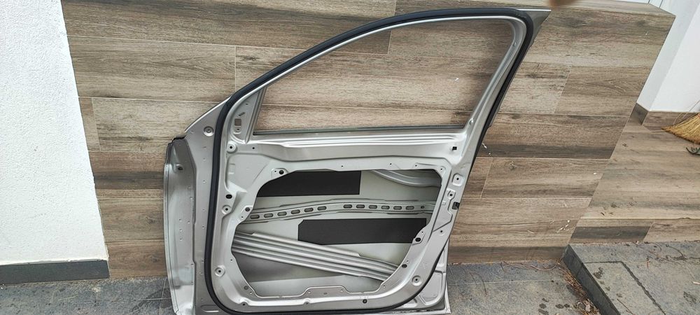 Portiera mercedes glc model 2020 facelift dreapta