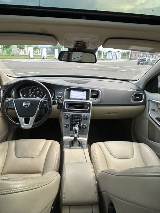 VOLVO V60 2014 — imagine 5
