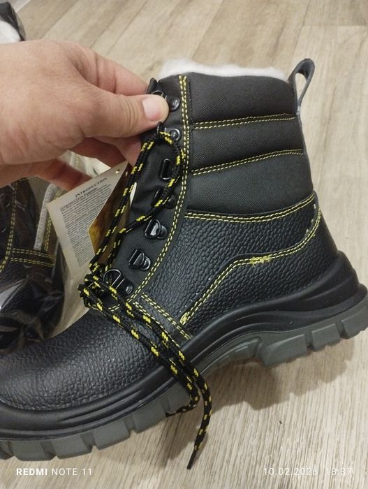 ботинки зимние, рабочие 39.5 размера