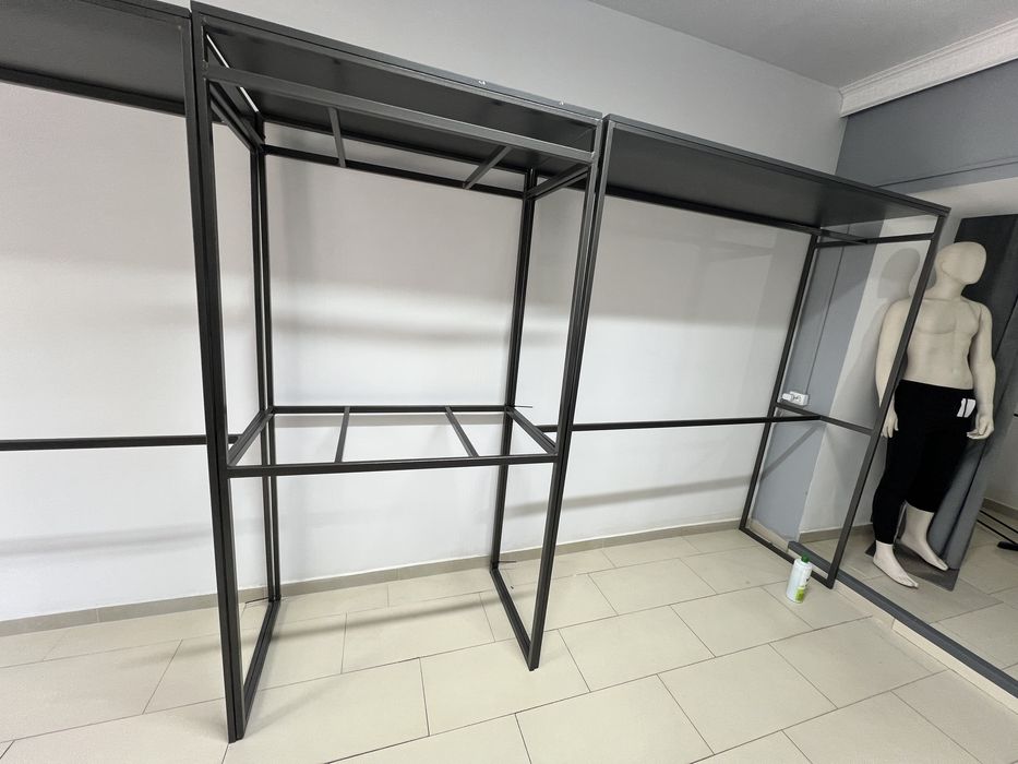 Mobilier magazin haine
