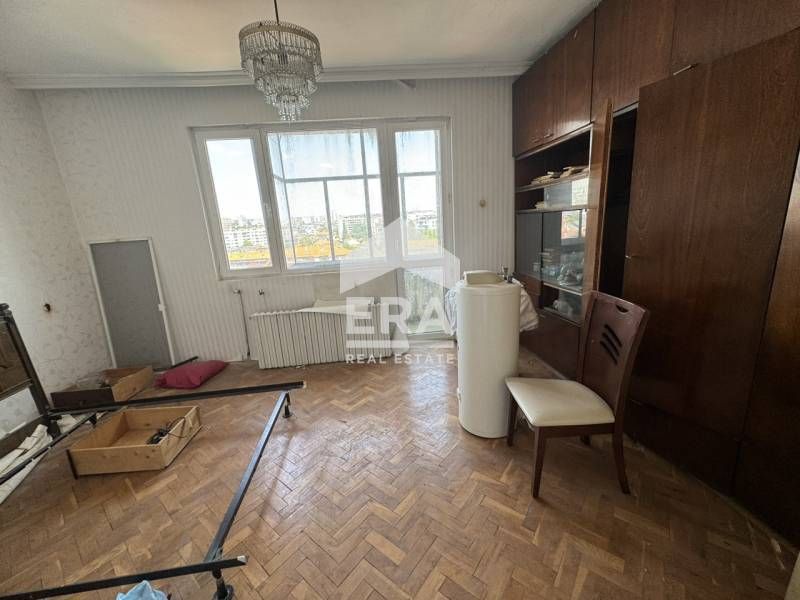 Продава се Многостаен апартамент в Хасково, Овчарски - 165 кв.м за 546 €/кв.м - Снимка #2