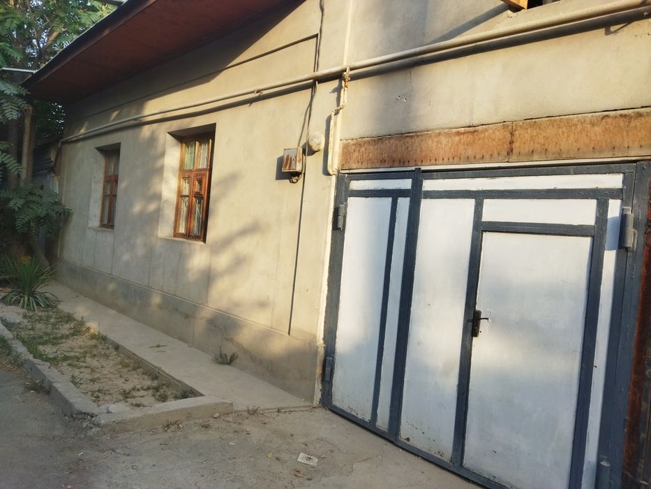 Uchastka 3.8 sotiq uy remonti orta