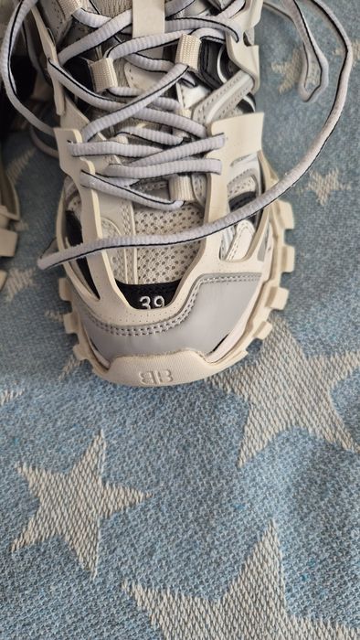 Balenciaga tract,39номер