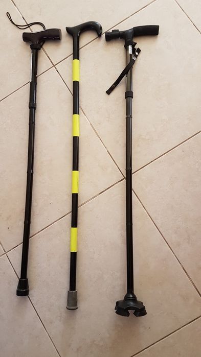 Cadru premergator pe roti, varstnici, 2 modele, suporti picioare