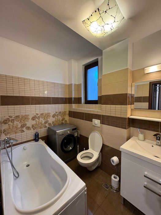 PROPRIETAR inchriez ap. decomandat 2 camere in Bloc Nou Zona Odobescu