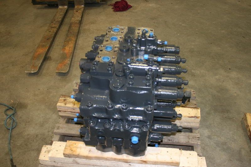 Главный клапан Hyundai Volvo Jcb Doosan Sany Cat Komatsu Hitachi