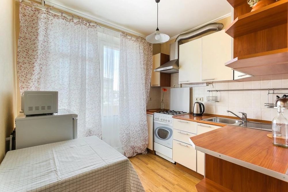 Б. Момышулы 1 комнатная квартира посуточно