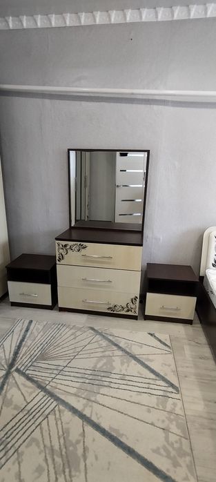 Продам спальный грнитур
