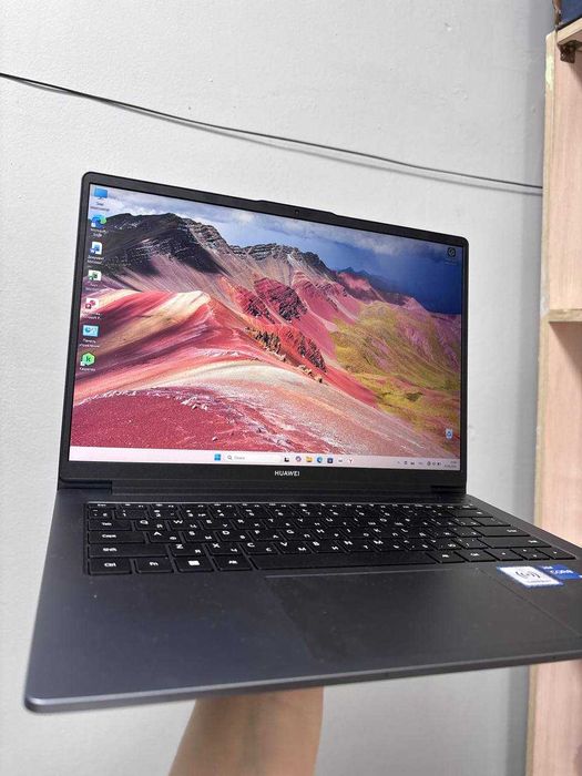 Ноутбук Huawei (Жанаозен мкр Самал д14) Лот 7362