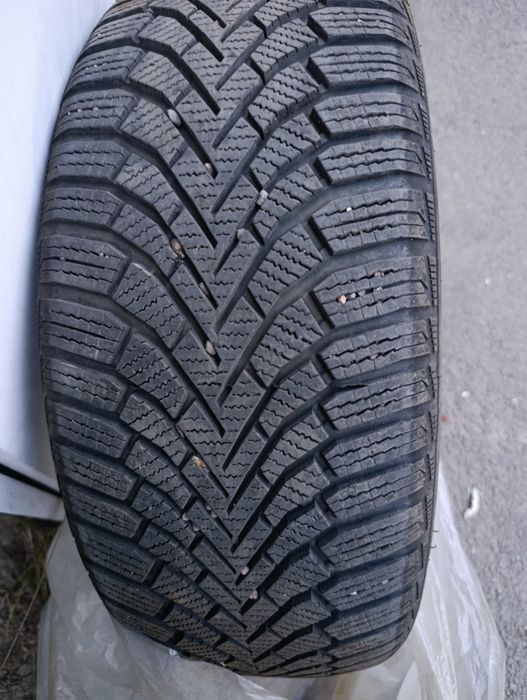 Покрышки на легковой автомобиль