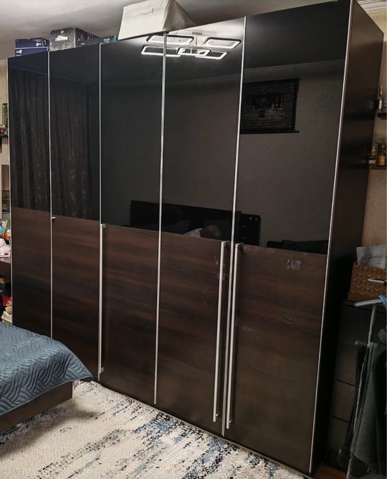 Спальный гарнитур