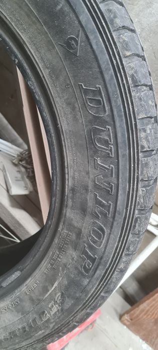 Продам шины зимние  .