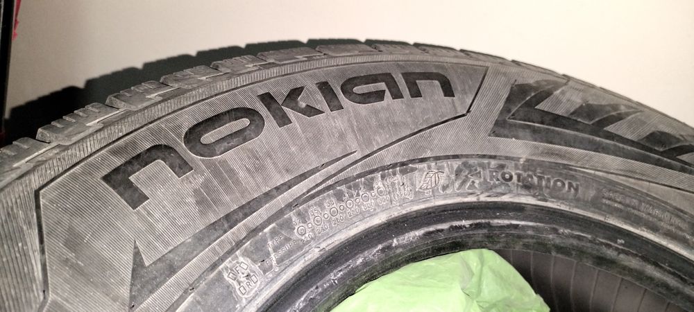 Шины зимние в отл, состоянии