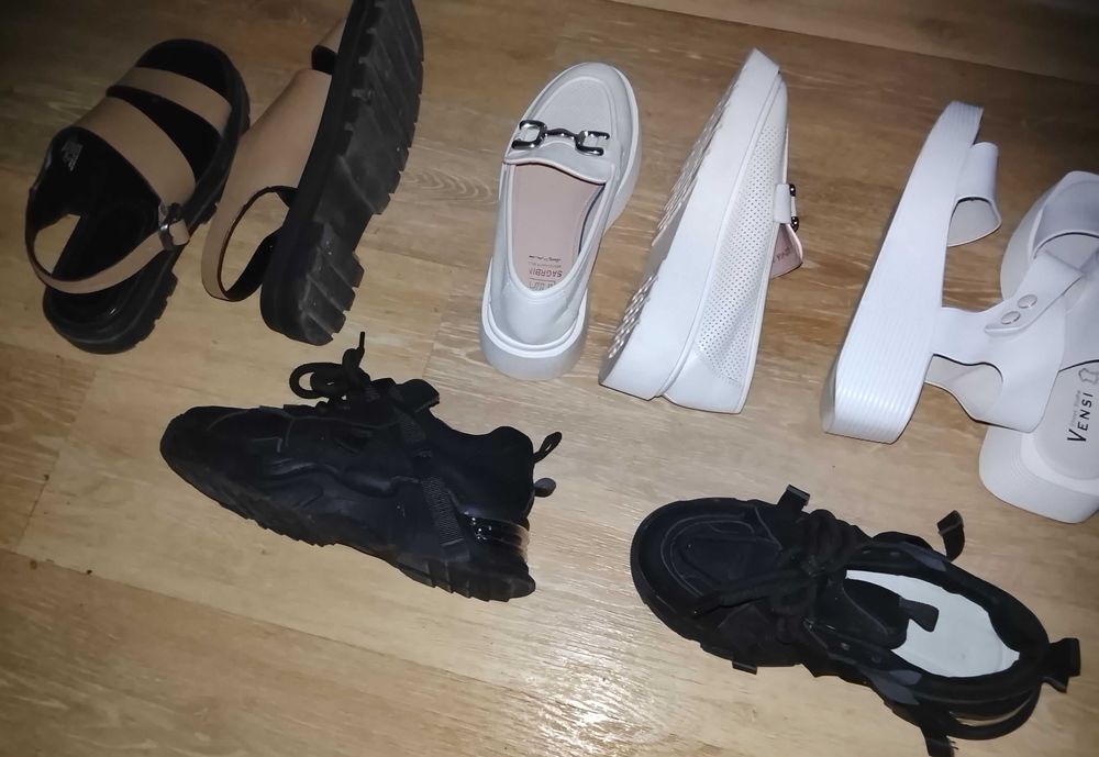 Обувь (туфли сандали кроссовки)