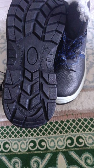 Зимний спецботинка