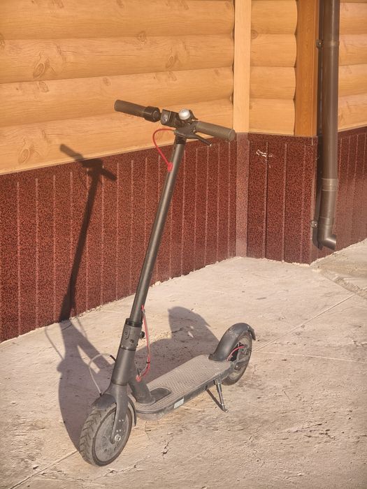 электро самокат Xiaomi