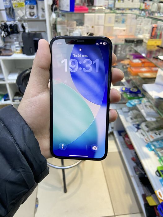 продам iPhone 12 64гб 83%