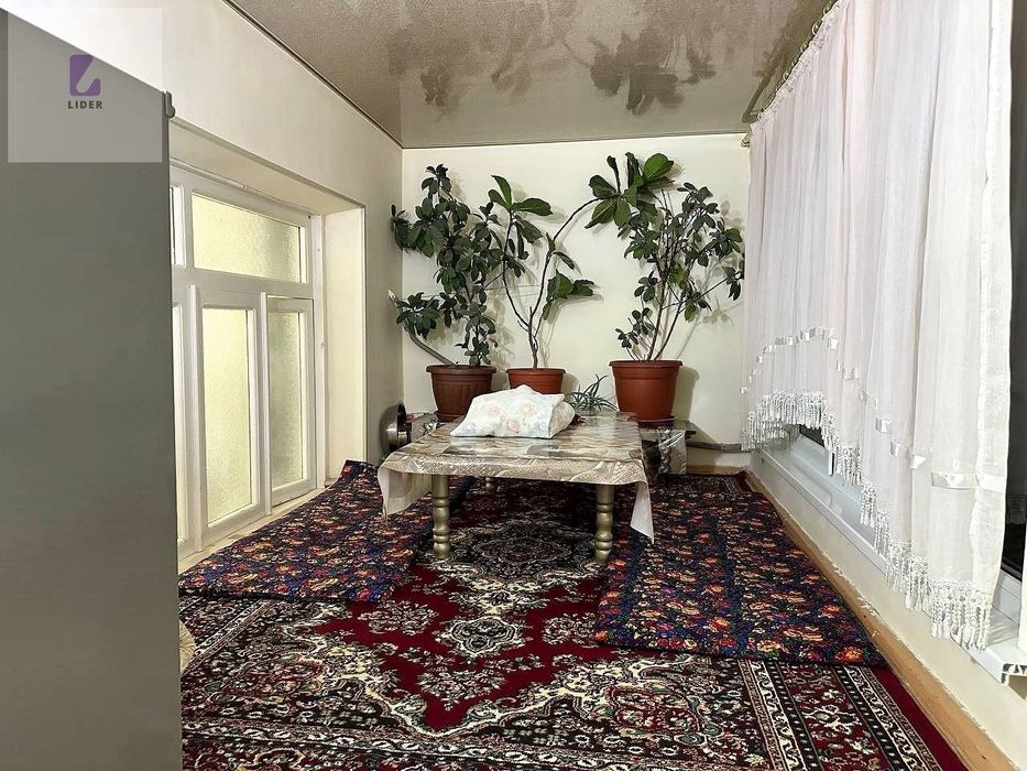 Срочно 4 комнатная. ПОВОРОТ. 77 серия. Кирпичный.