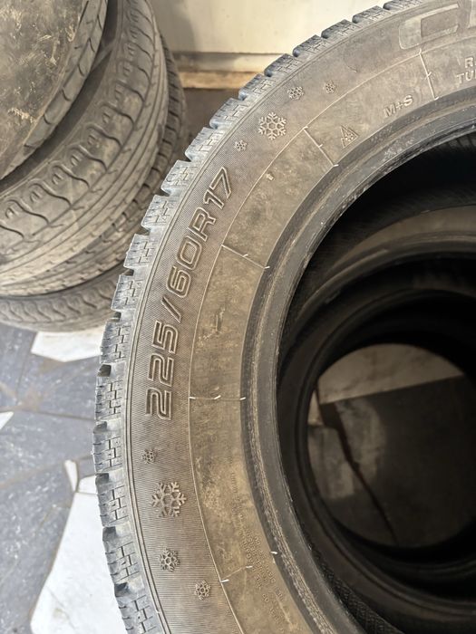225/60/17 комплект зима