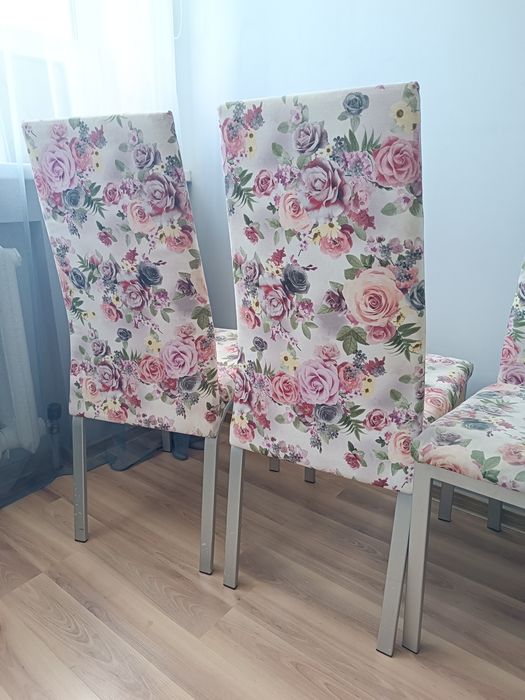 Продам стулья кухонные