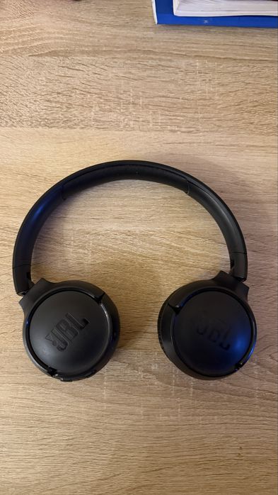 беспроводные наушники JBL Tune