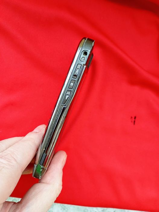 Nokia E71   ( decodat,urme de uzură)