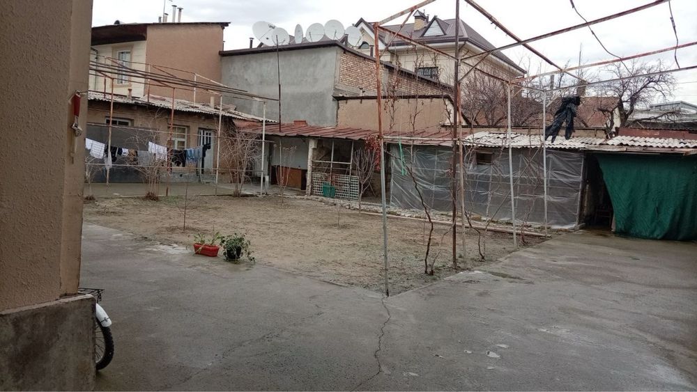 Продаётся участок 6,55 соток в Узбекфильм махалле, Ташкент