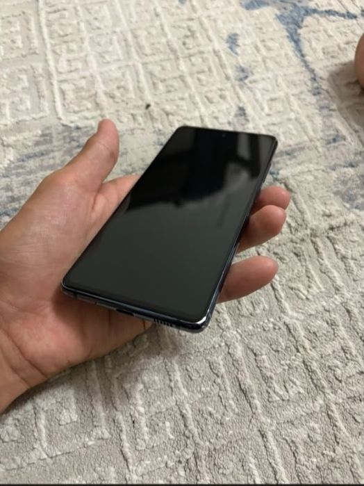 Samsung S20 FE   .
