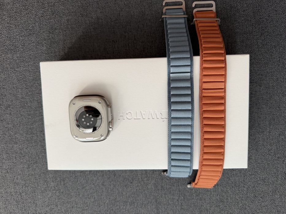 Apple watch ultra 3 natural titanium 49mm