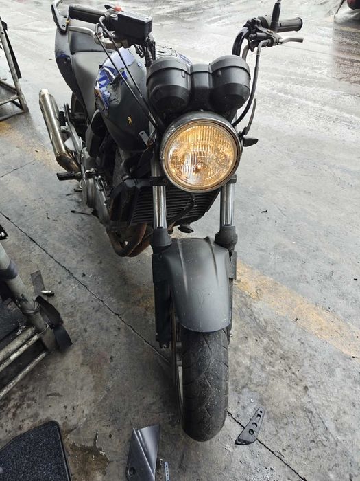 Мотоциклет Хонда ЦБ (Honda CB 400,500)-на части