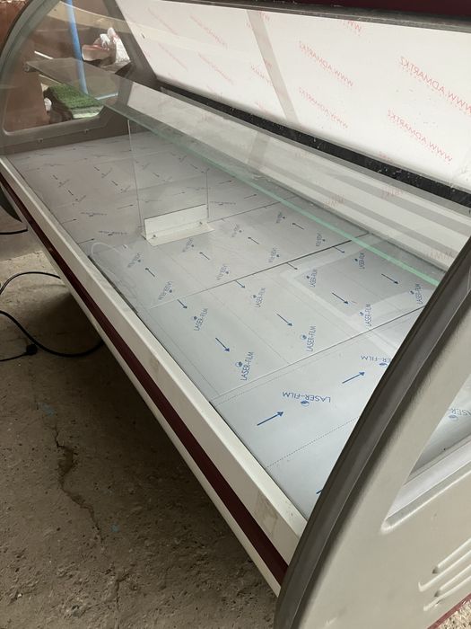 Витринный холодильник