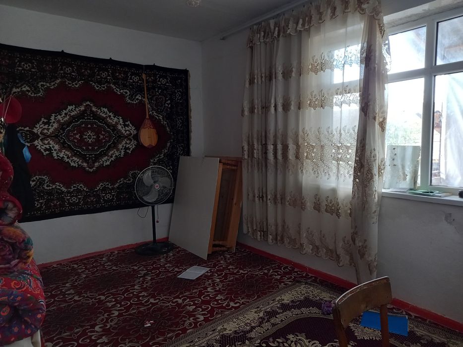 Үй сатылды үш бөлмелі