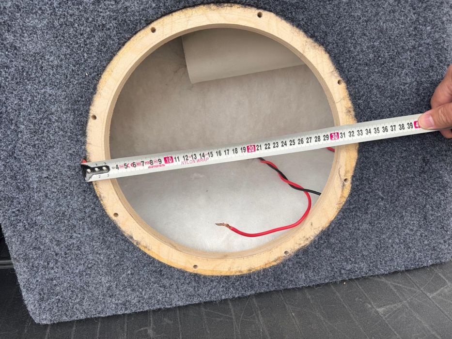 Короб для сабвуфера.