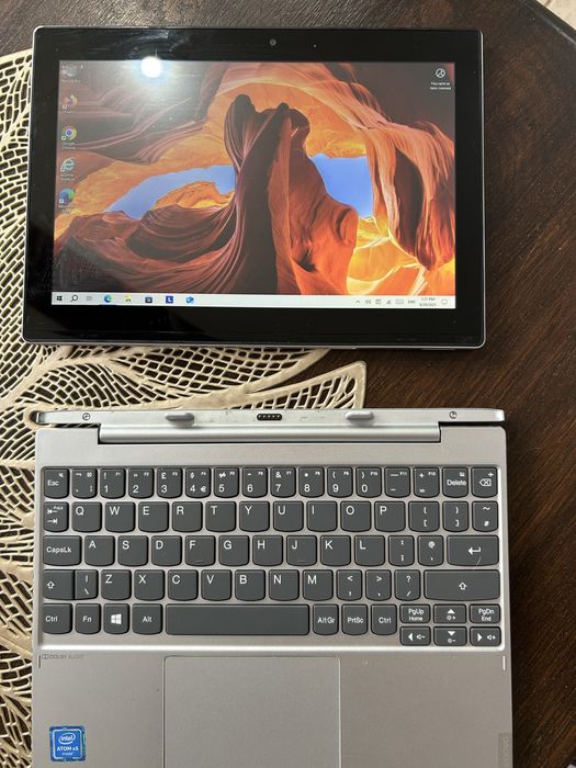 Лаптоп Lenovo Miix 320