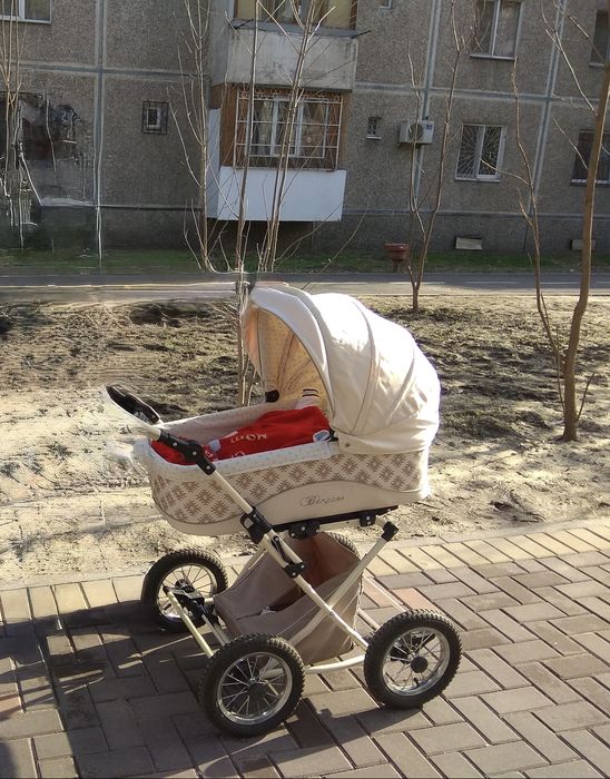Продам коляску-люльку трансформер